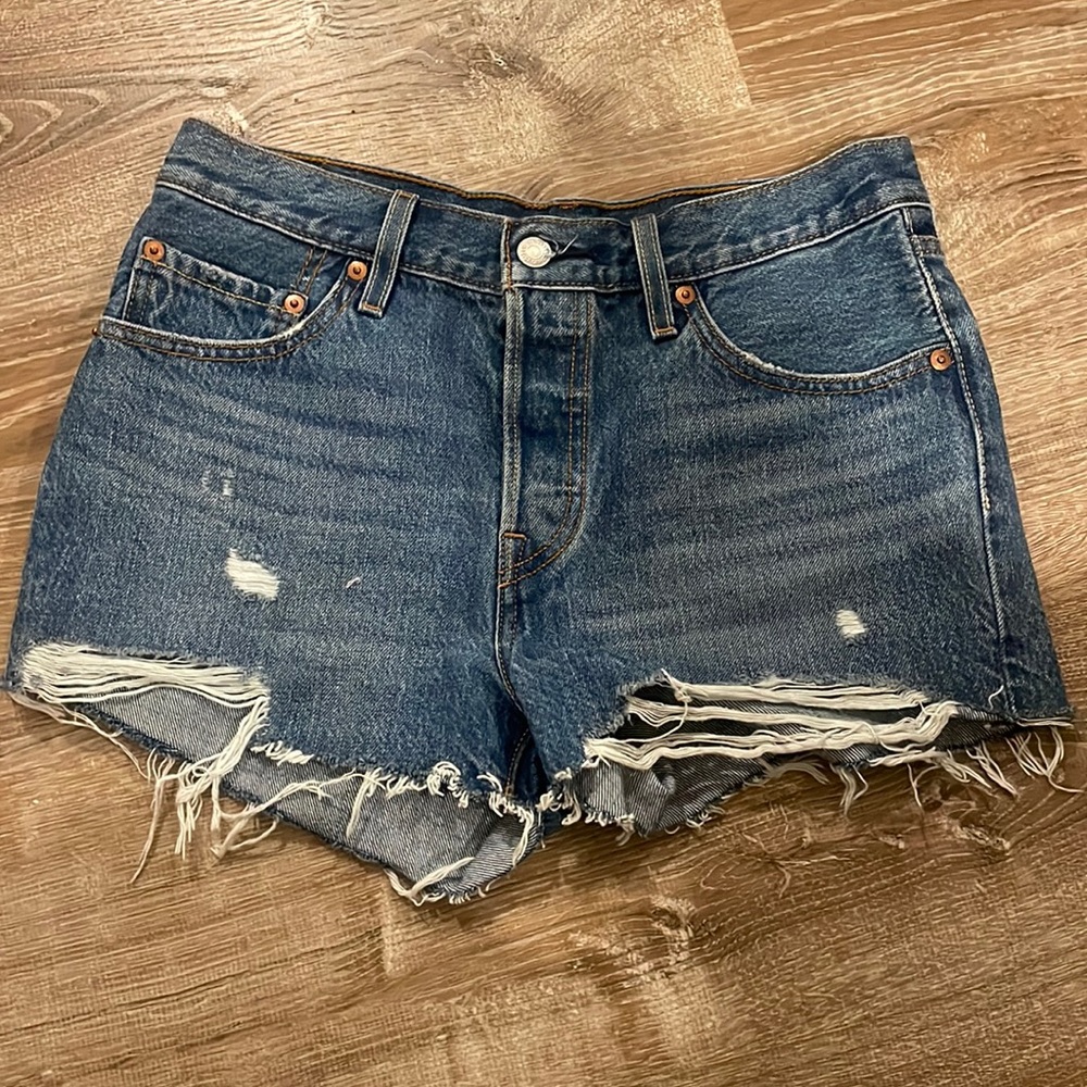 Levi Jean Shorts